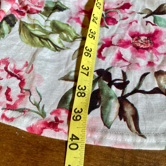 🔥Show me your Mu Mu Brie Robe Roses🔥 no belt - Picture 7 of 8